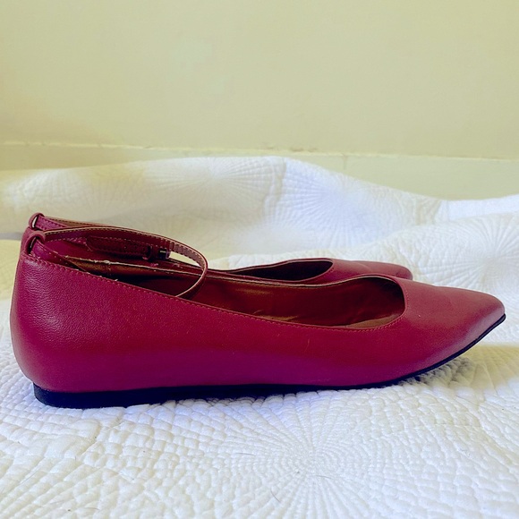 Gap Red Pointed Ballet Flats - Picture 3 of 5